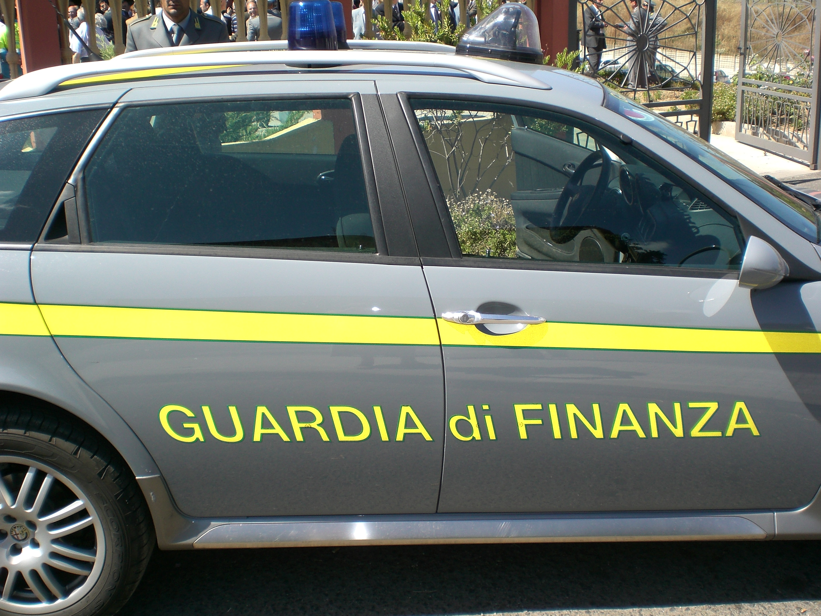 Garanzie prestate a non soci, sequestrato il Confidi Fidart Calabria