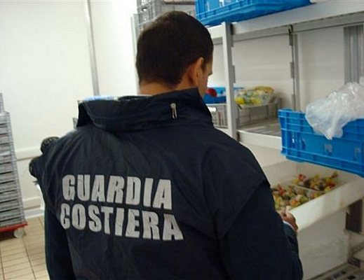 Sicurezza alimentare, sequestro di 200 chili di novellame in Calabria