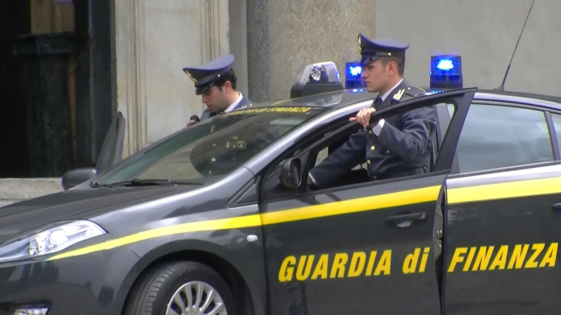 Beni sequestrati dalla Gdf  per oltre 700 mila euro