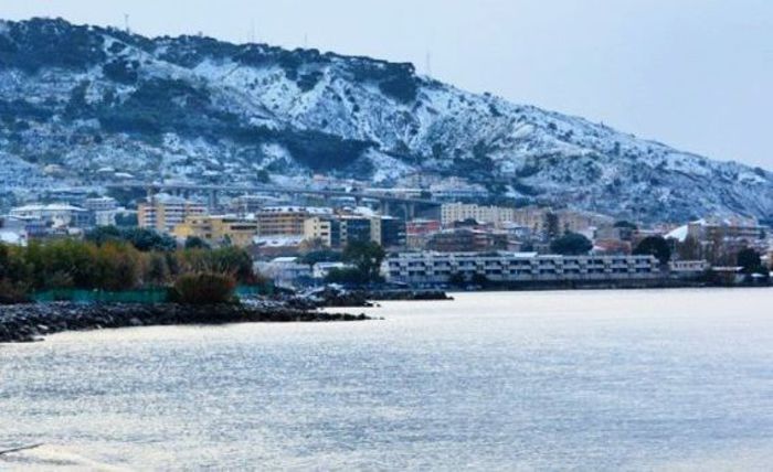 Maltempo: scuole chiuse a Reggio Calabria, disagi su strade