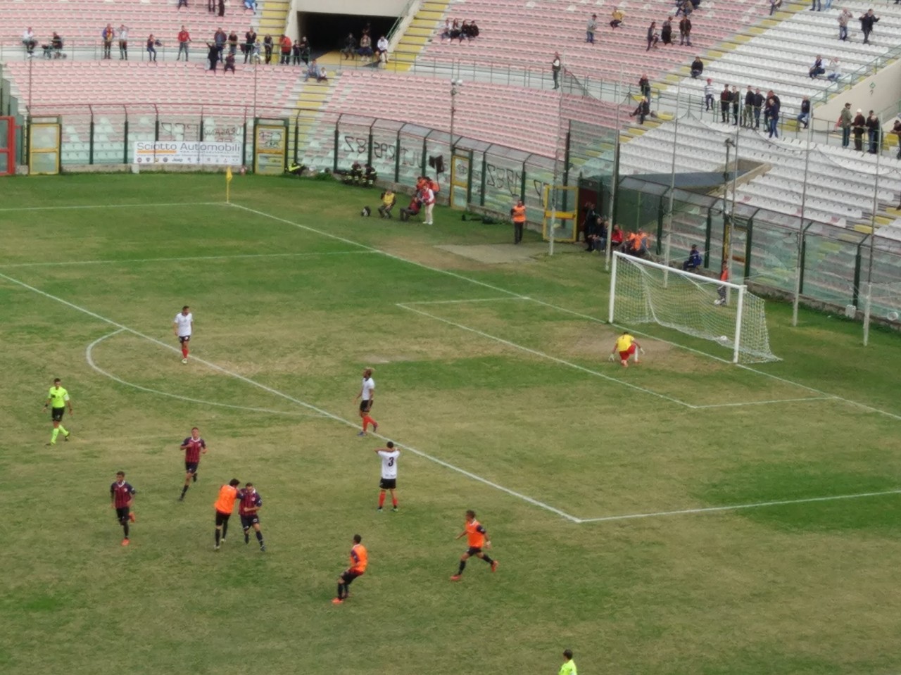 Calcio, serie D/ Vibonese devastante a Messina