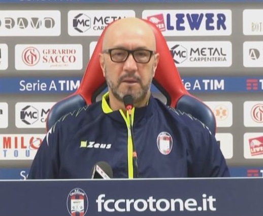 Crotone Calcio, Zenga: “Affrontare il Napoli è stimolante”