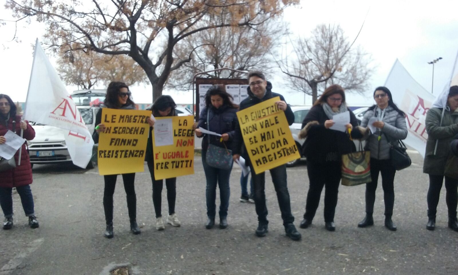 Scuola, sciopero dei docenti della scuola primaria e delle elementari anche a Catanzaro (VIDEO)