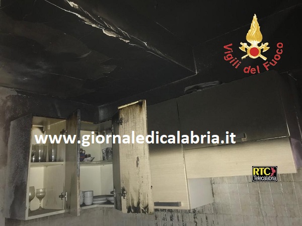 Cropani, incendio in un appartamento in un villaggio turistico