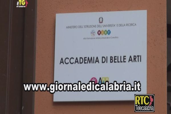 Accademia Belle Arti all’Educandato, i consiglieri di opposizione: “Brutta figura dell’Amministrazione comunale”