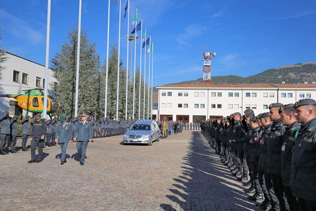 Vibo Valentia/ Il saluto al maresciallo Luca Pulsoni