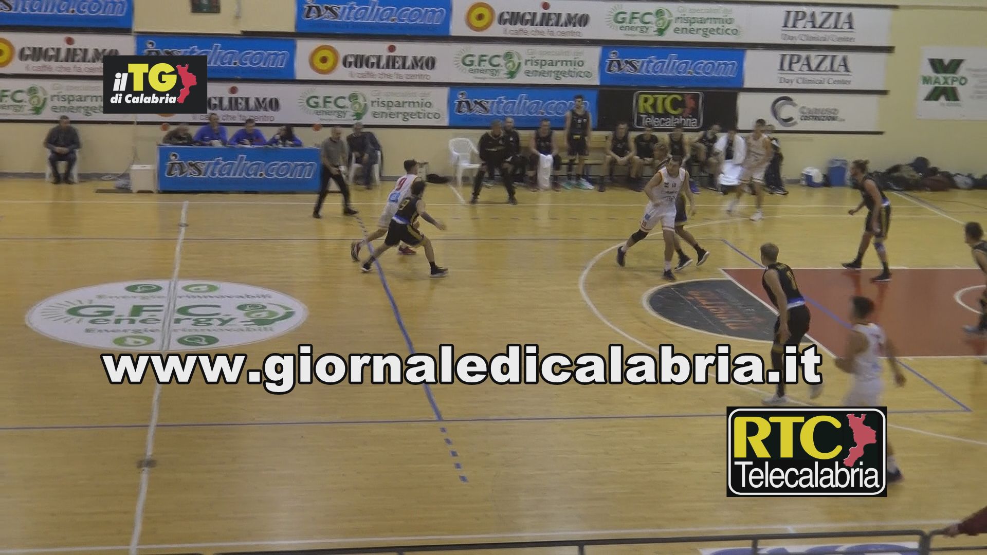 Basket, impresa della Planet Catanzaro che stende Agropoli 73-59