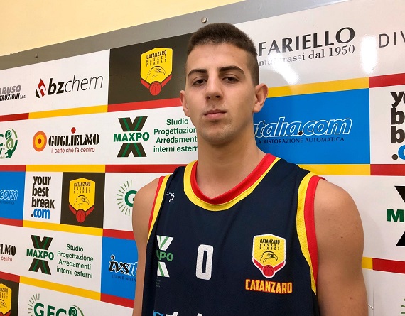 Basket under 18 Eccellenza, la Planet Catanzaro salta la trappola Cercola