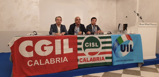 Coronavirus, Cgil Cisl e Uil: “Accordo per cig in Calabria”