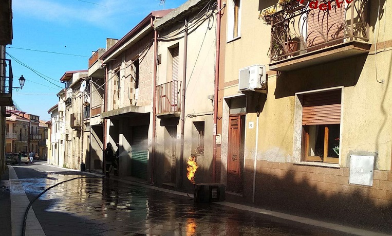 Spilinga, incendio di una bombola in un’abitazione. Intervento dei Vigili del fuoco del comando provinciale di Vibo