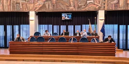 Provincia di Catanzaro, via libera dal Consiglio al bilancio di previsione 20/22