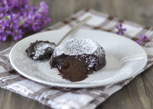 In cucina per la ricerca contro il Neuroblastoma: tante video ricette al cioccolato da tutta Italia