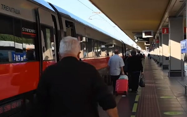 Frecciarossa Torino-Reggio, gli utenti: “Lo aspettavamo da una vita”