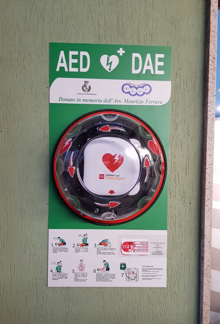 Montepaone, installato il defibrillatore donato in memoria di Maurizio Ferrara