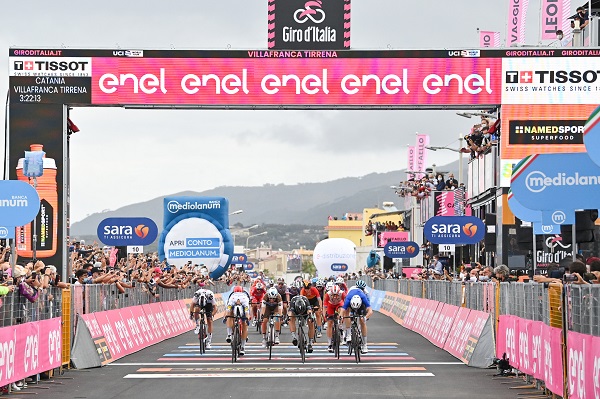 Giro d’Italia a Catanzaro, mercoledì autobus fermi fino alla riapertura della circolazione stradale