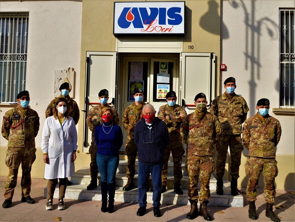 Donazione di sangue in Calabria, uomini e donne dell’Esercito si mobilitano per fronteggiare l’emergenza