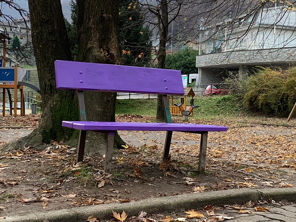 A San Lucido saranno inaugurate sei panchine viola