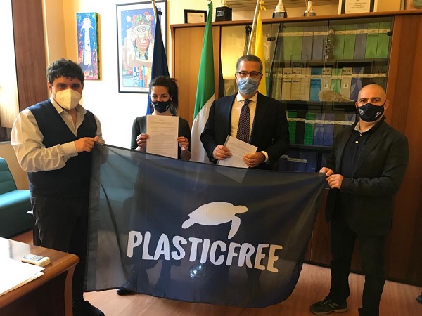 Catanzaro, siglato un protocollo d’intesa con l’associazione Plastic Free