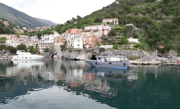 San Nicola Arcella, inaugurata Elettra, la prima motonave ibrida