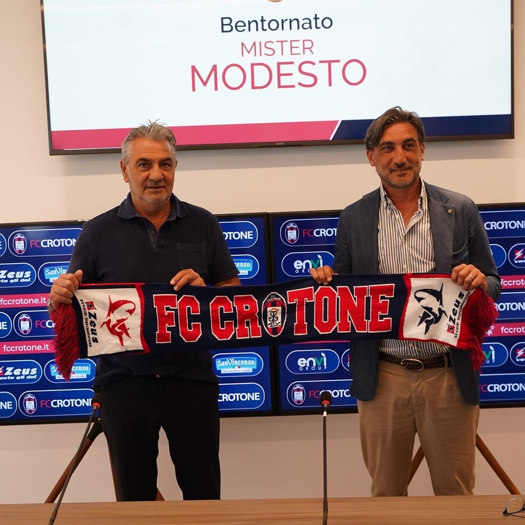 Calcio/ Crotone, presentato il nuovo allenatore Francesco Modesto: “Voglio una squadra aggressiva e propositiva”