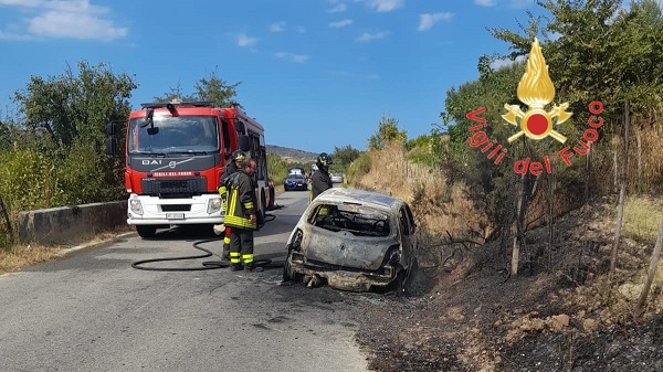 Incidente stradale a Melissa, un morto ed un ferito