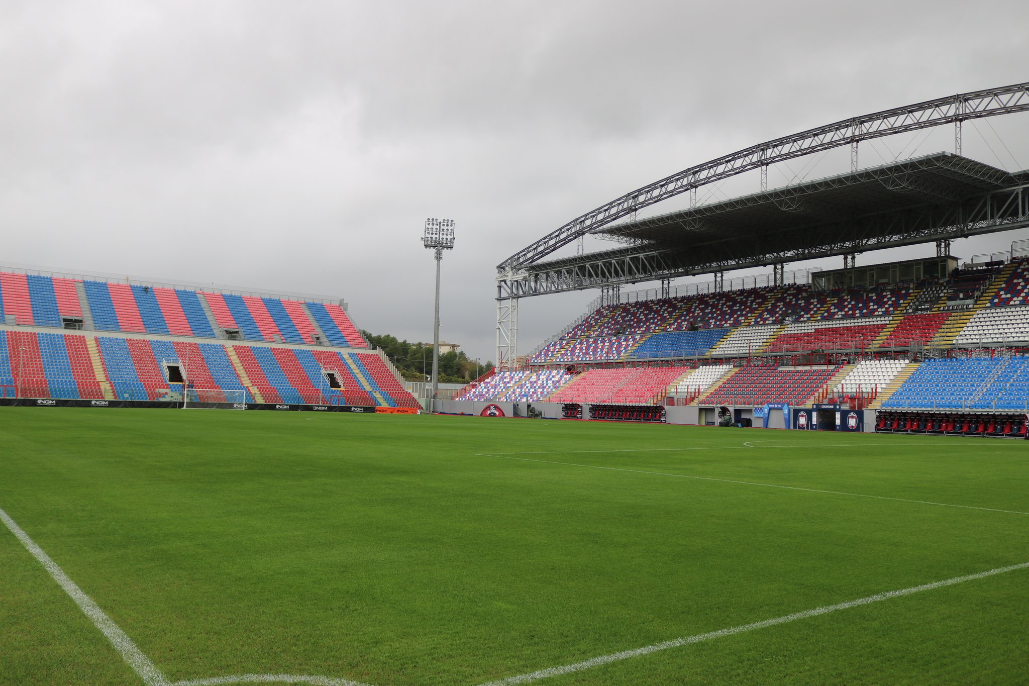 Calcio/ Crotone- Monopoli, vietata la trasferta ai tifosi pugliesi