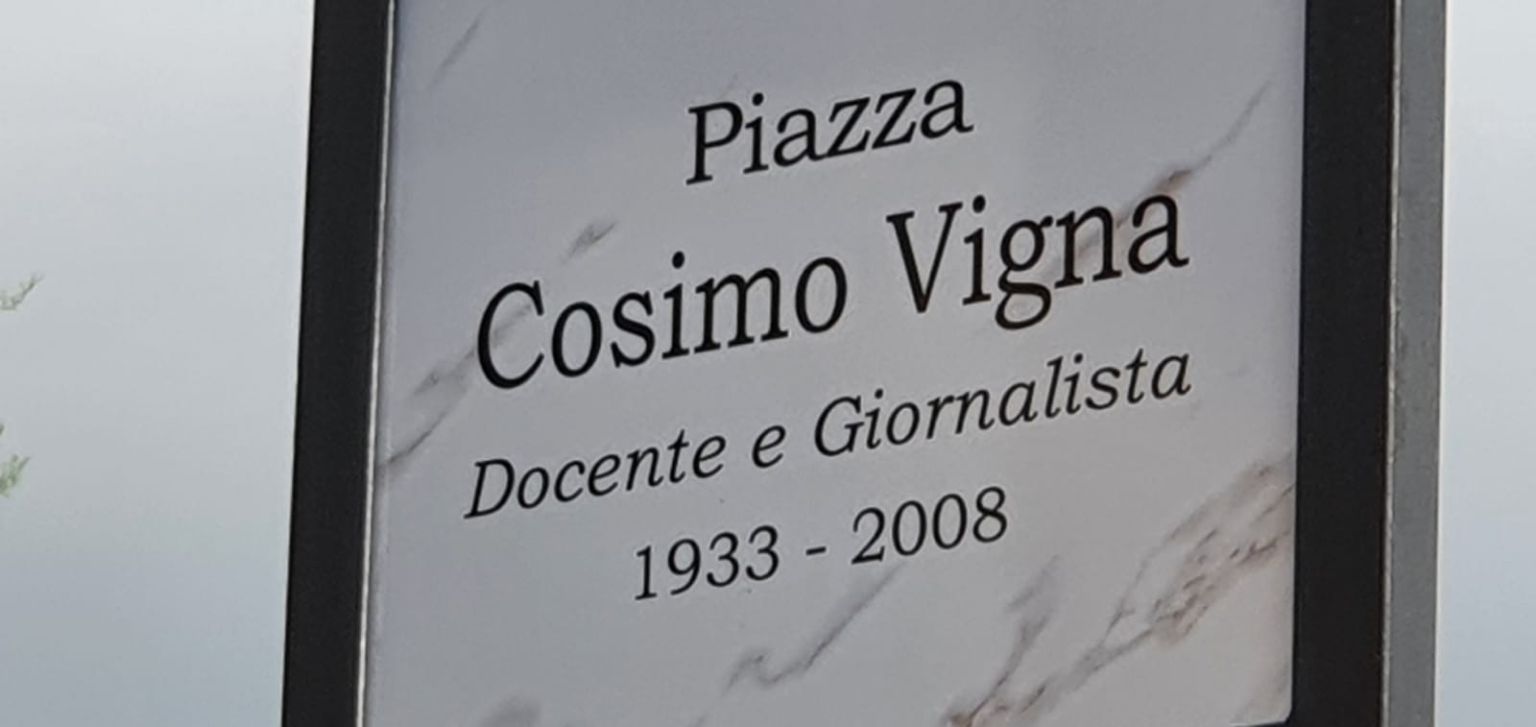 Castrovillari, piazza intitolata al giornalista Cosimo Vigna