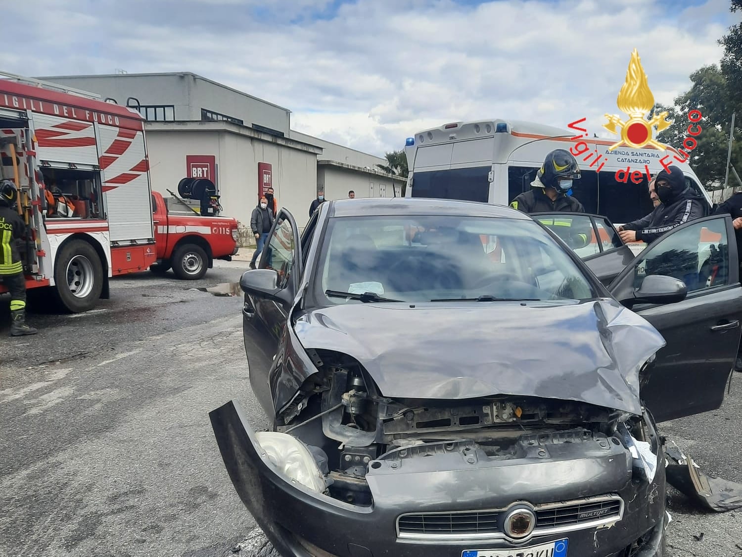 Incidente stradale a Marcellinara, due feriti