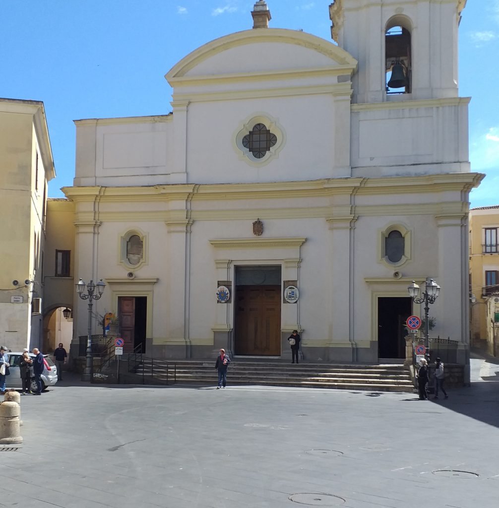 Crotone, domani i funerali della bambina ucraina investita, il sindaco ha proclamato il lutto cittadino