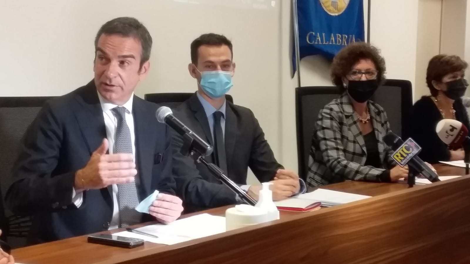 Occhiuto: “Bene Ue, legittimate le decisioni della Regione Calabria per l’accoglienza dei profughi ucraini”