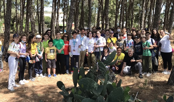 Catanzaro, prosegue il tour ecologico di “Boschi Puliti”, ripulita la pineta di Giovino