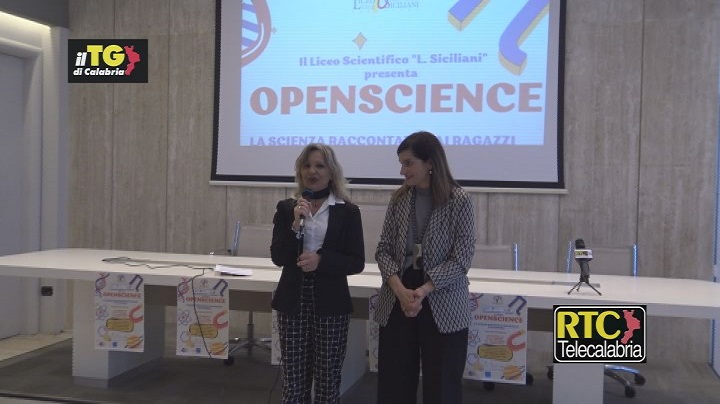 Si è svolta la settima edizione di “OpenScience”, la Scienza raccontata dai ragazzi. Progetto promosso dal Liceo Scientifico “Siciliani” di Catanzaro con la partecipazione di studenti di 4 Scuole Secondarie