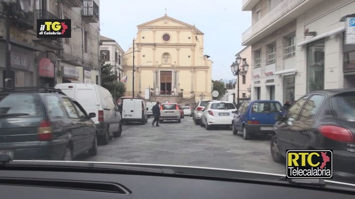 Catanzaro, l’Amministrazione comunale dispone la chiusura di un supermercato su Corso Mazzini