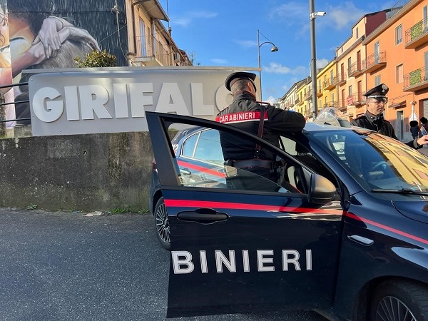 Girifalco, 25enne arrestato dai Carabinieri per spaccio di droga