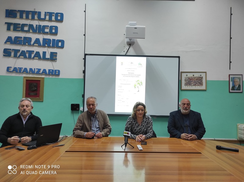 Seminario all’Istituto “Agrario” di Catanzaro su “Salvaguardia della Biodiversità vegetale e animale in Calabria”