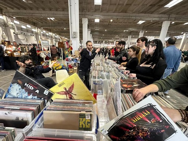 Catanzaro Vinyl Market, la rinascita del vinile sabato 13 e domenica 14 maggio