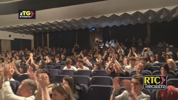 Catanzaro, gli studenti dell’ITT “Bruno Chimirri” protagonisti di “THIS IS US”, manifestazione di fine anno scolastico. Prossimamente Speciale TV di RTC