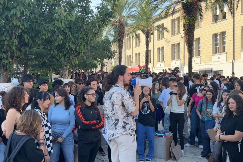 “Friday for future”, centinaia in piazza a Catanzaro