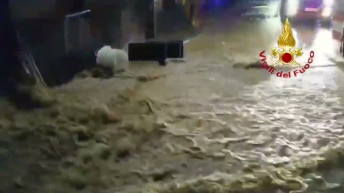 Alluvione in Toscana, i Vigili del Fuoco Calabria inviano un MO.CRAM