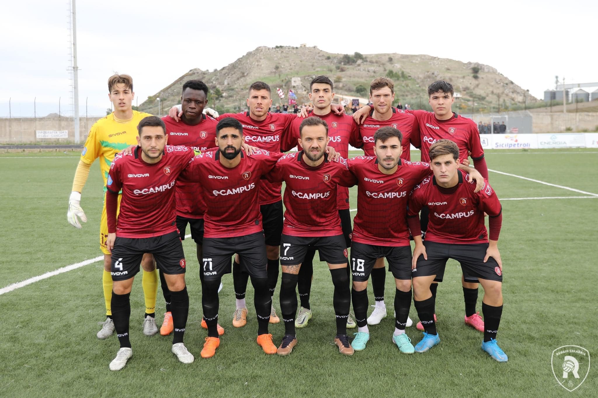 Calcio serie D, riscatto Reggio Calabria. Valanga Vibonese sul San Luca, bene il Locri