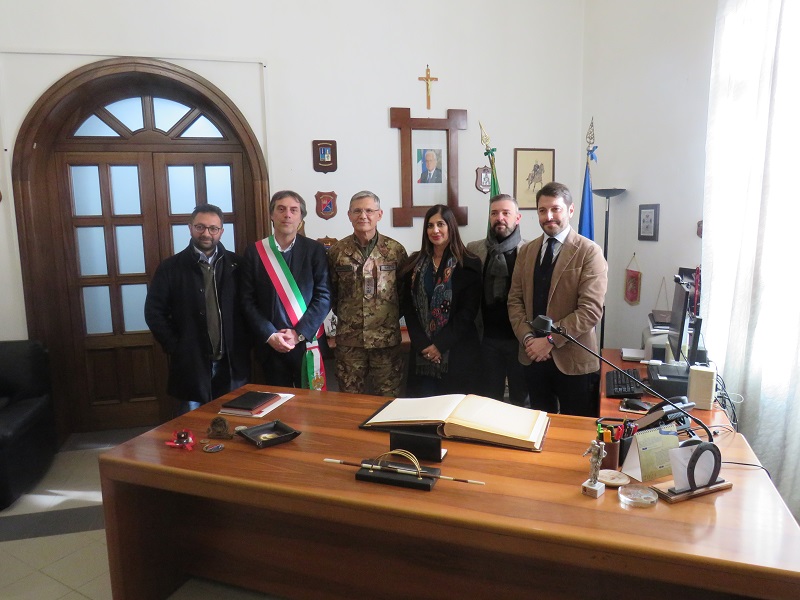 Visita istituzionale del Sindaco di Catanzaro, Fiorita, al Comando Militare Esercito “Calabria”