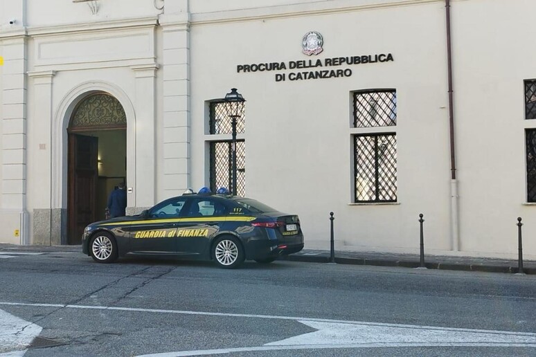 Confiscati beni per 40 milioni a tre imprenditori del Catanzarese