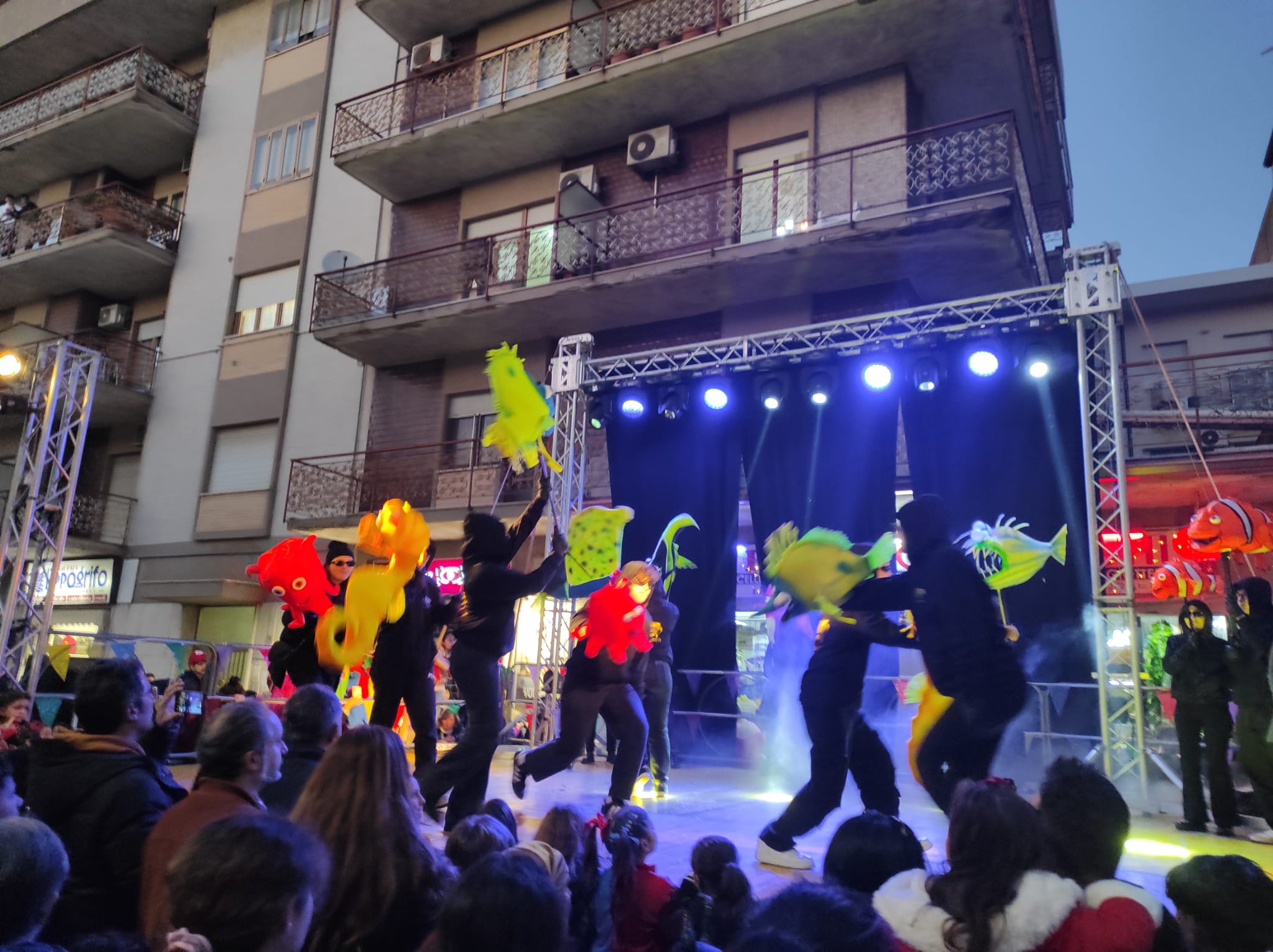 Soverato, festa di Carnevale su Corso Umberto