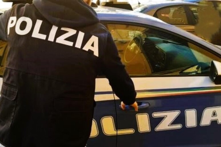 Cosenza, detenzione di cocaina ai fini di spaccio e detenzione illegale di munizionamento: arrestata una coppia