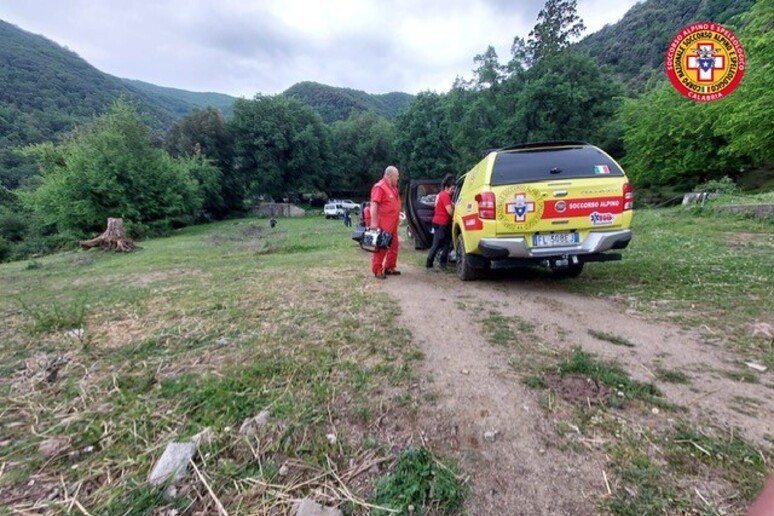 Longobucco, morto un pensionato finito con l’auto in un burrone