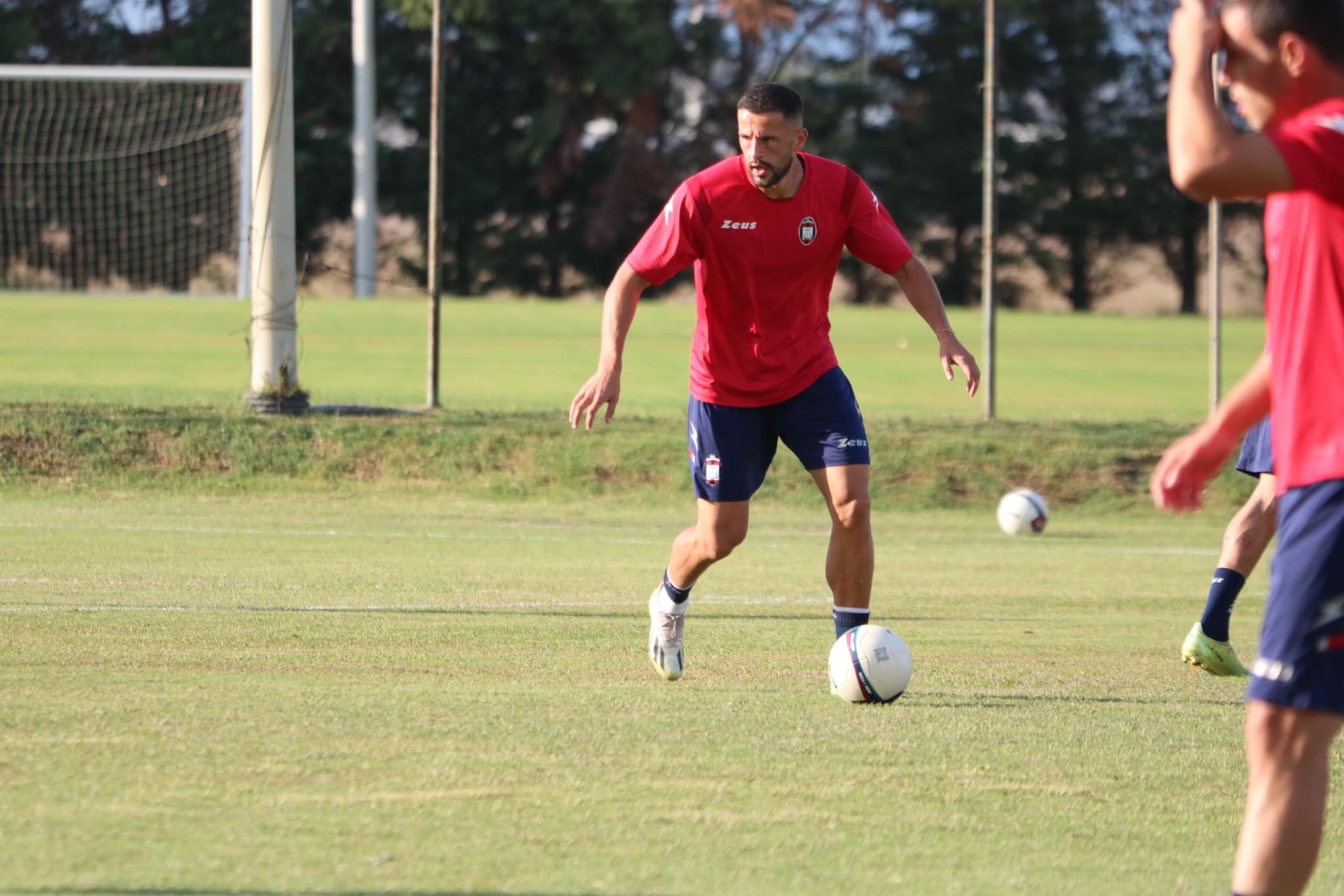 Calcio Serie C, naufragio Crotone a Picerno: 5 a 2 per i lucani! Mesto ritorno per Longo