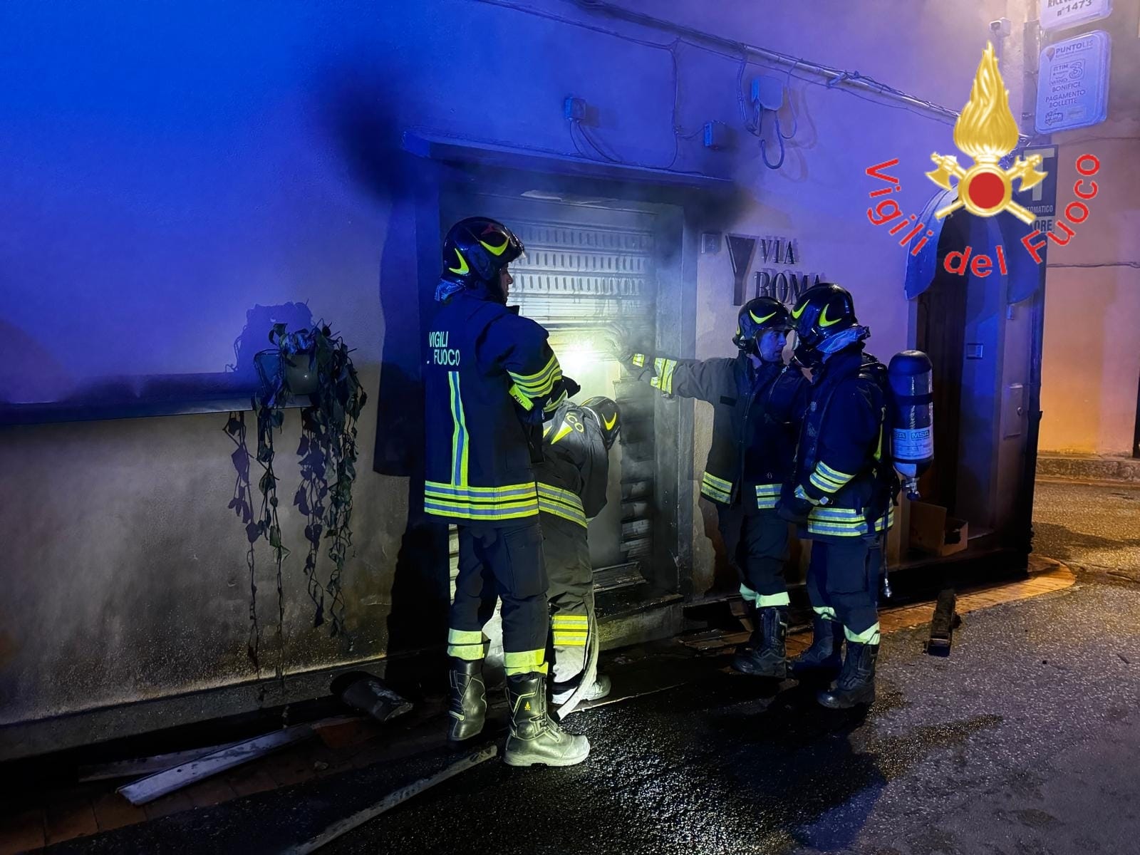 Marcellinara, incendio in un bar-tabacchi