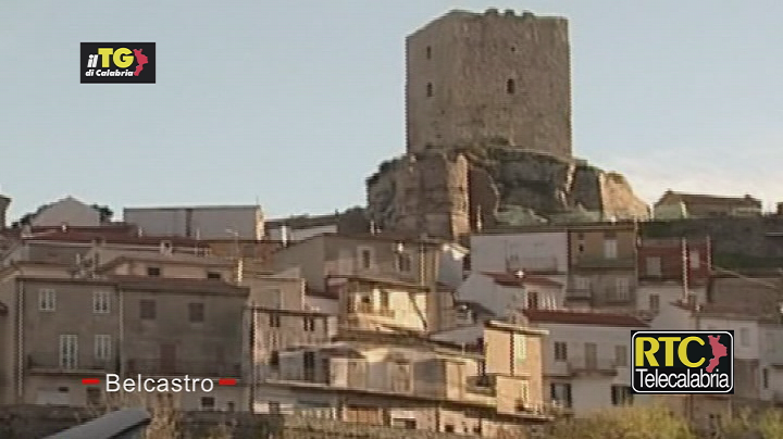 Belcastro, venerdì 1 Novembre un’intera giornata per scoprire i murales nei vicoli del centro storico. Vi saranno iniziative e stand enogastronomici