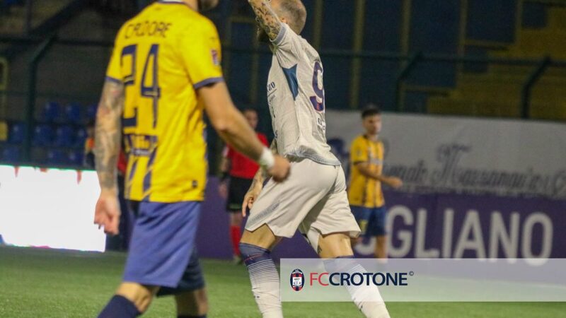 Calcio serie C, il Crotone ha finalmente svoltato, vittoria netta a Giuliano (1-3)