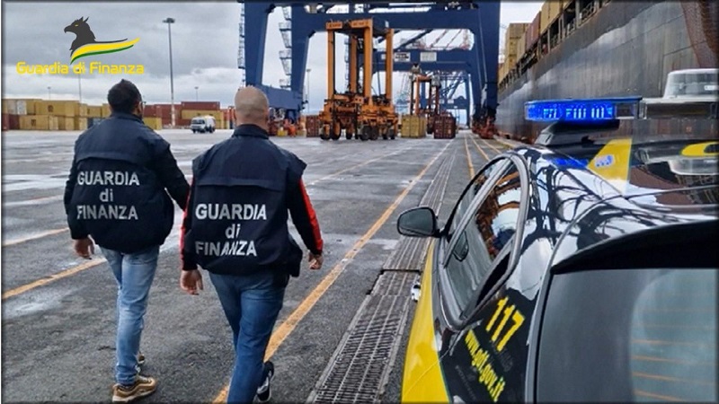 Sequestrati 790 chili di cocaina nel porto di Gioia Tauro